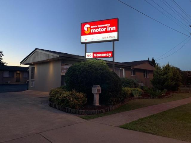 South Tamworth Motor Inn מראה חיצוני תמונה
