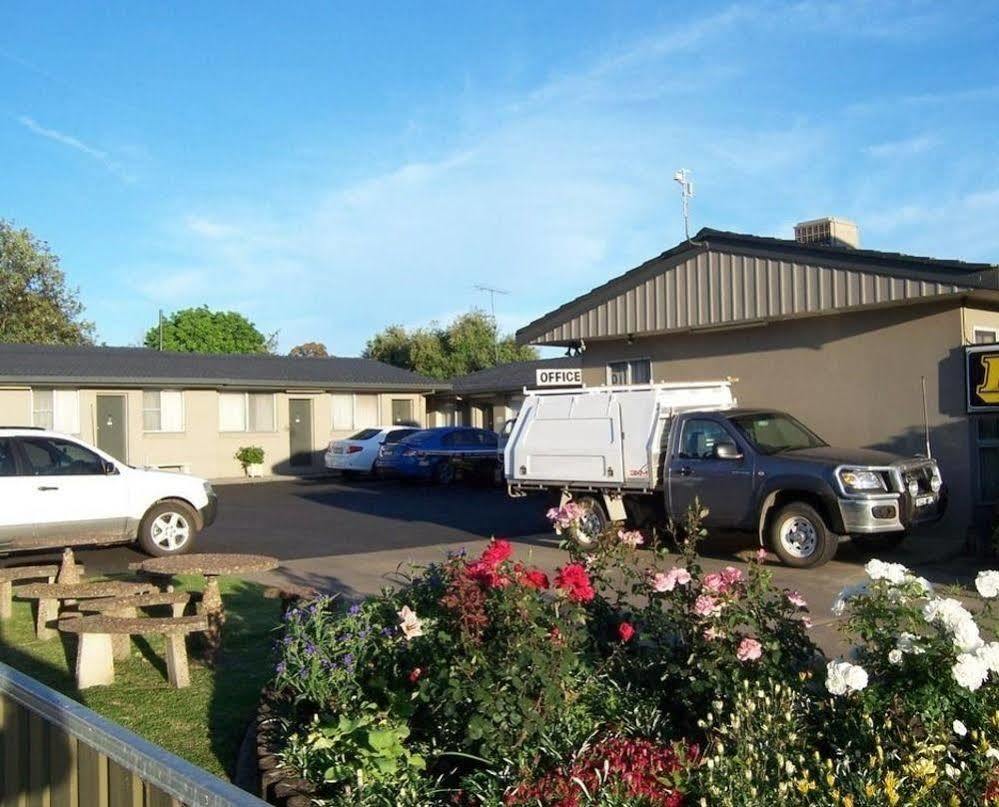 South Tamworth Motor Inn מראה חיצוני תמונה