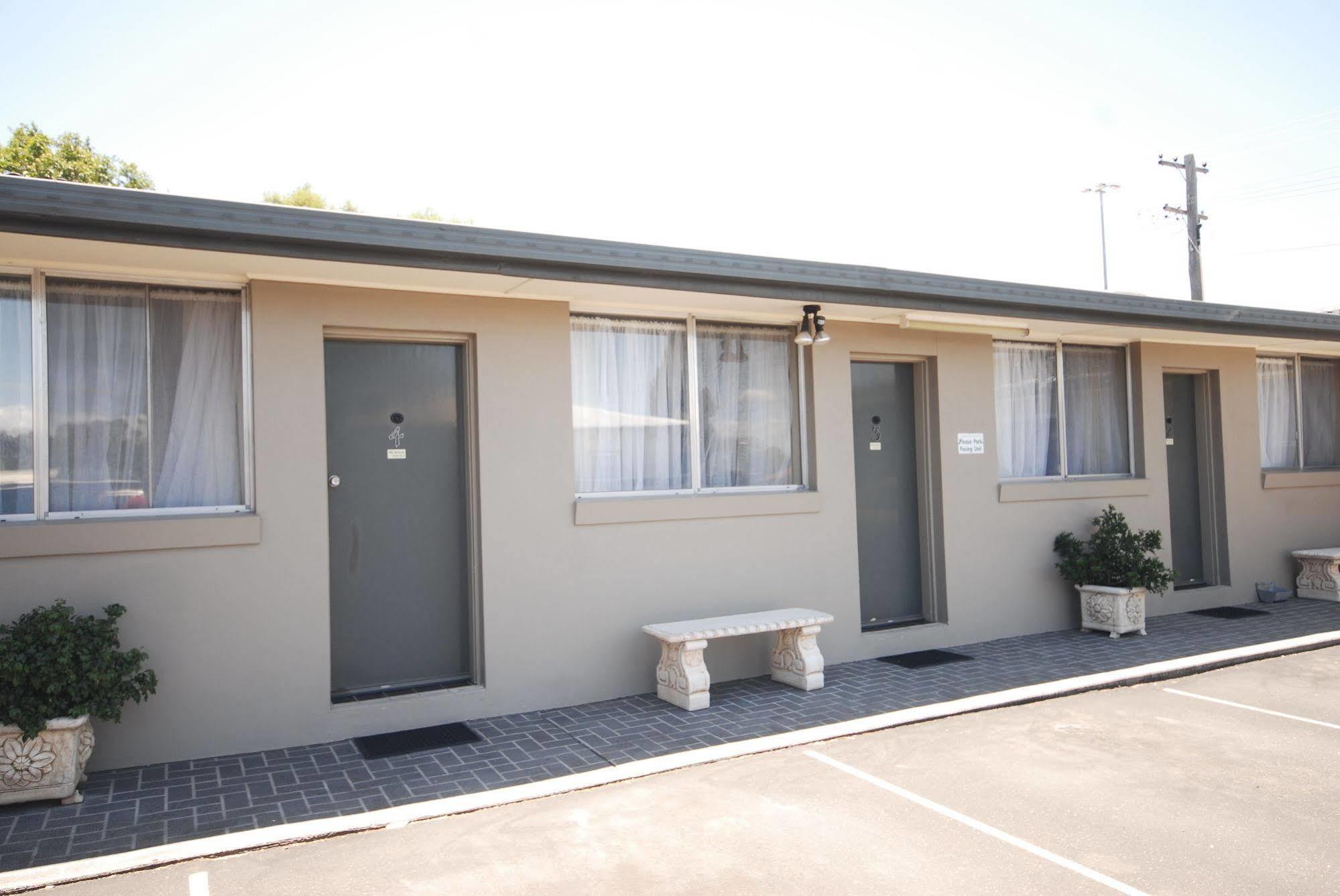 South Tamworth Motor Inn מראה חיצוני תמונה