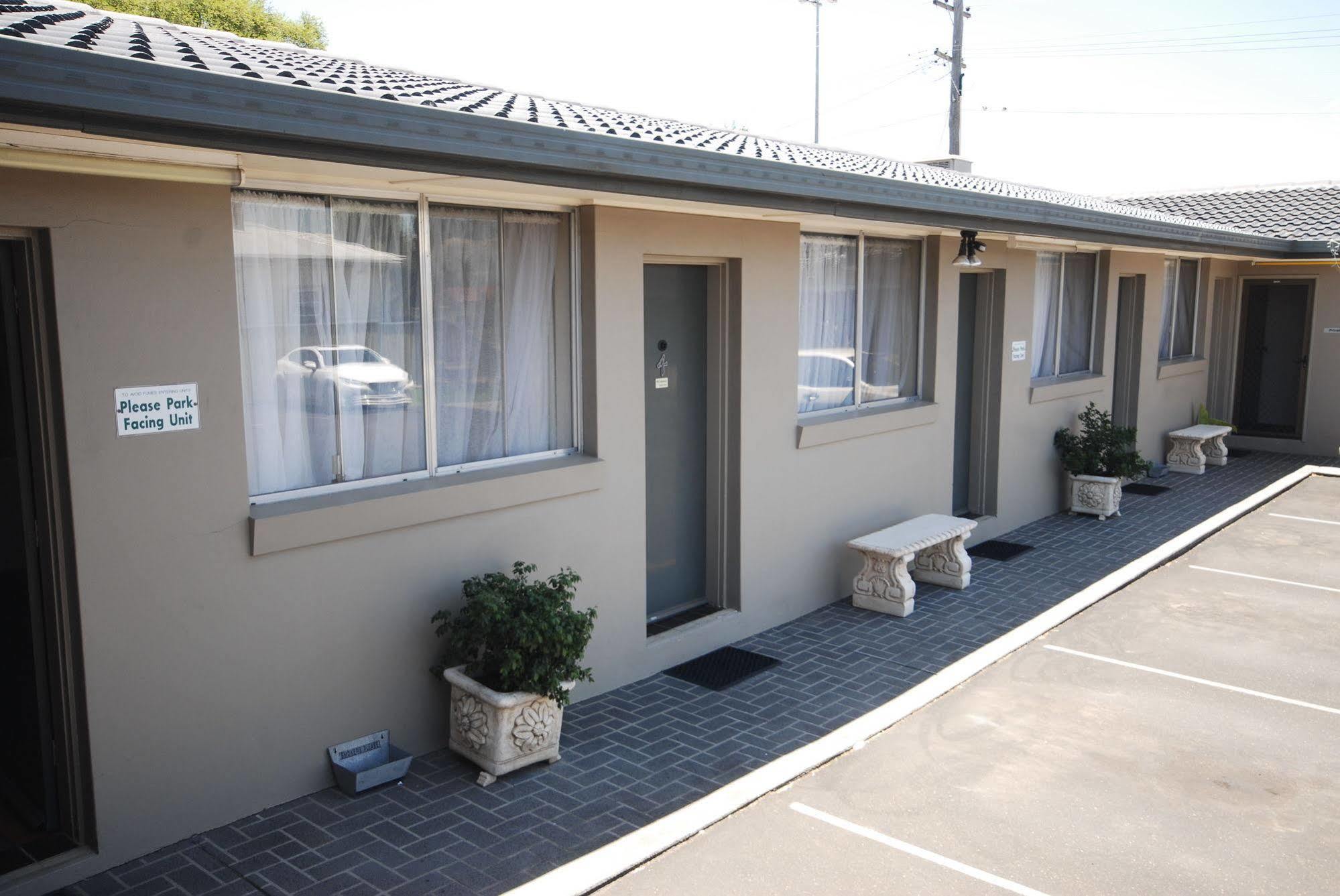 South Tamworth Motor Inn מראה חיצוני תמונה