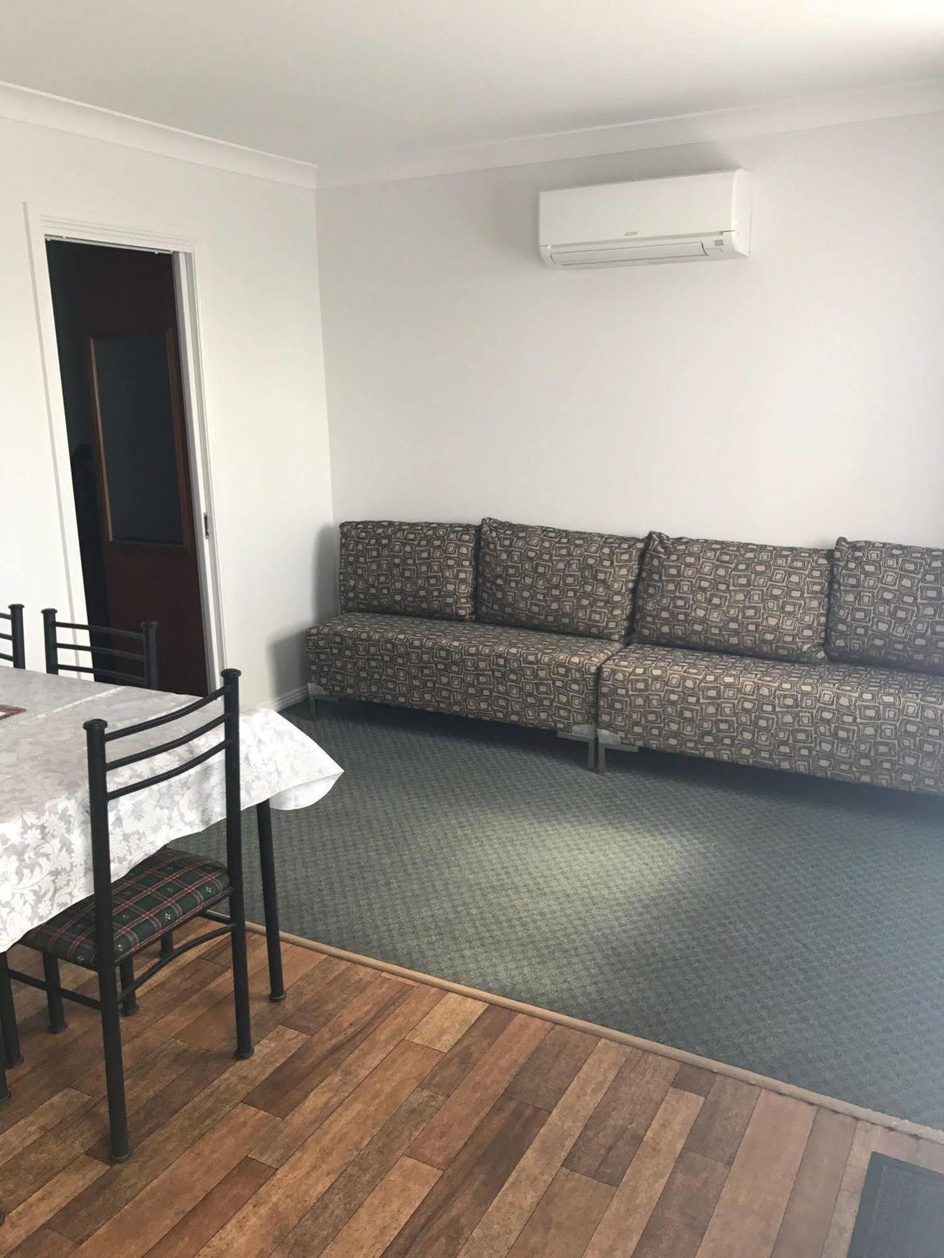 South Tamworth Motor Inn מראה חיצוני תמונה