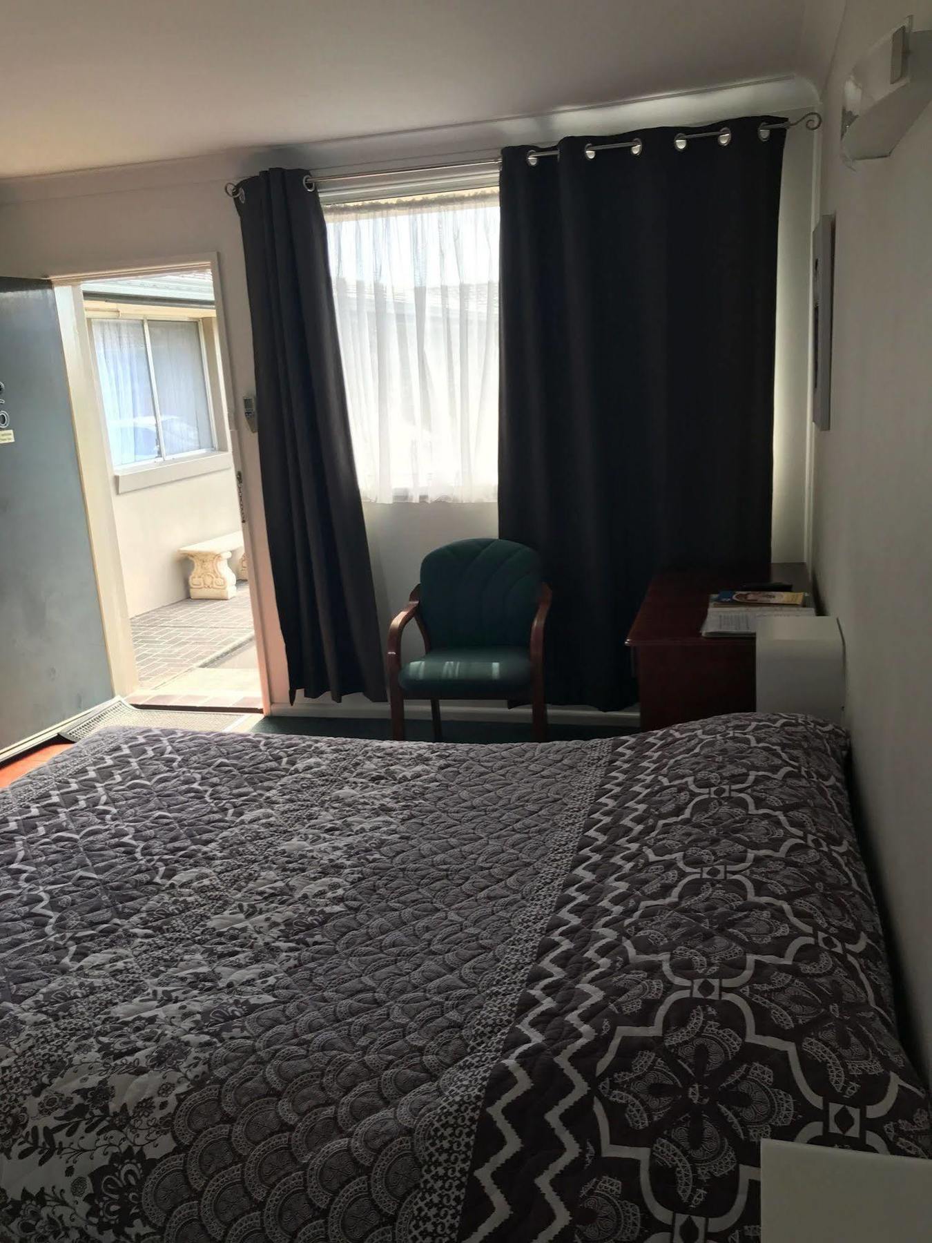 South Tamworth Motor Inn מראה חיצוני תמונה