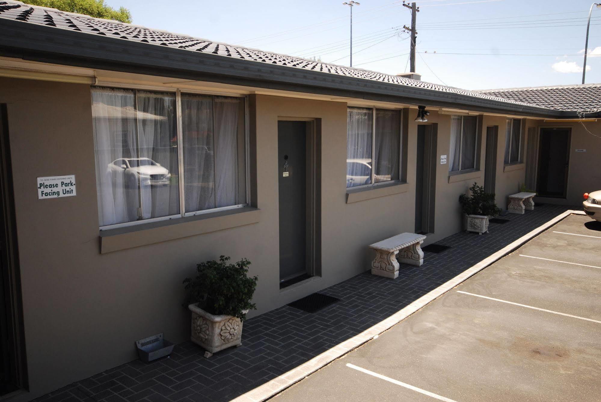South Tamworth Motor Inn מראה חיצוני תמונה